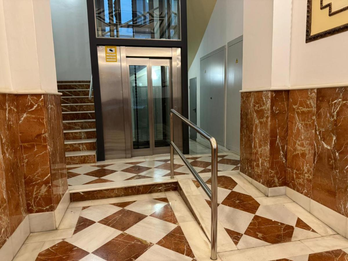 Mr Apartamentos Кордоба Екстериор снимка